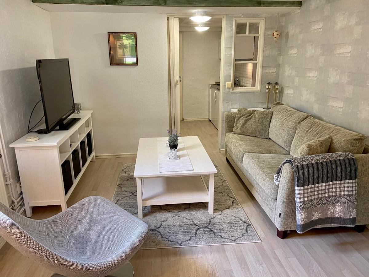 Lower Floor Of 50 Sqm In Nice Villa With Parking Стокгольм Экстерьер фото